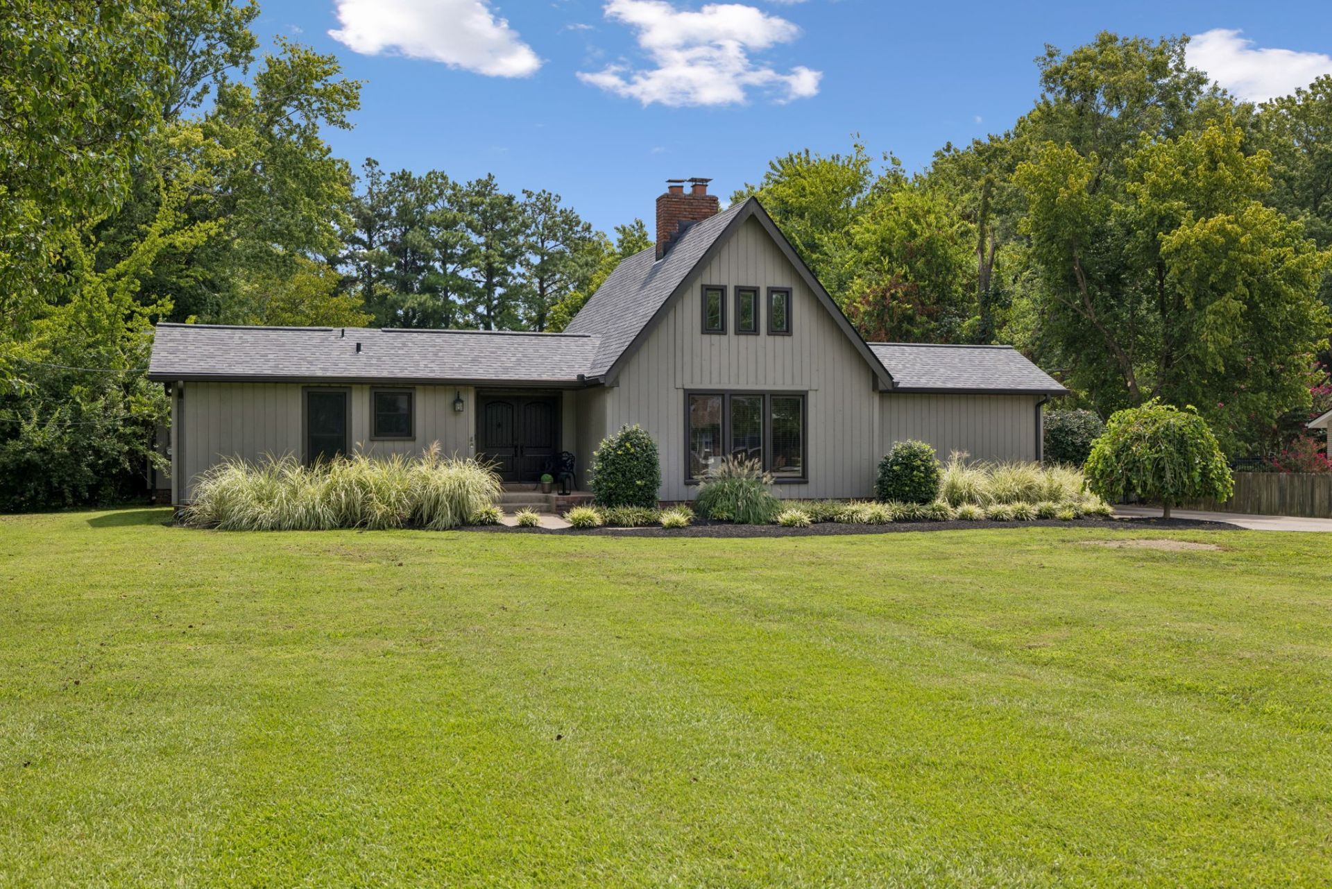 1218 General Macarthur Dr, Brentwood, TN 37027 Main Photo