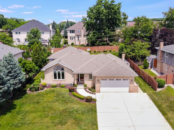 8636 W 98th Place , Palos Hills, IL 60465