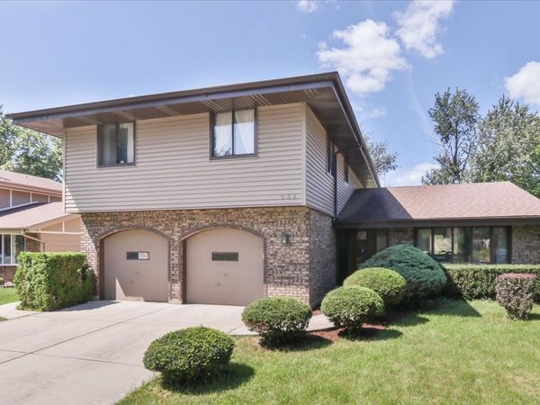 988 Tiverton Court , Schaumburg, IL 60193