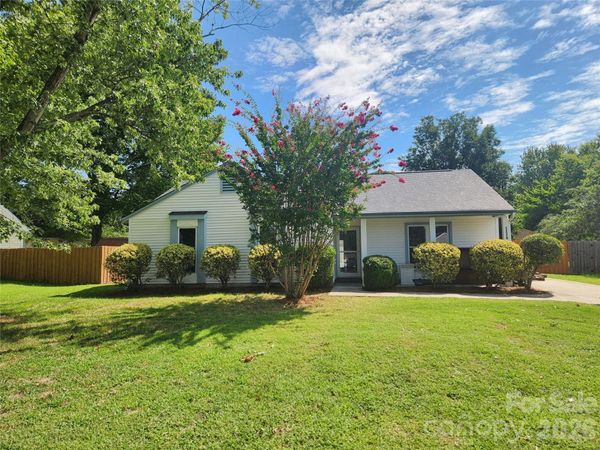 11318 Treebark Drive, Pineville, NC 28134