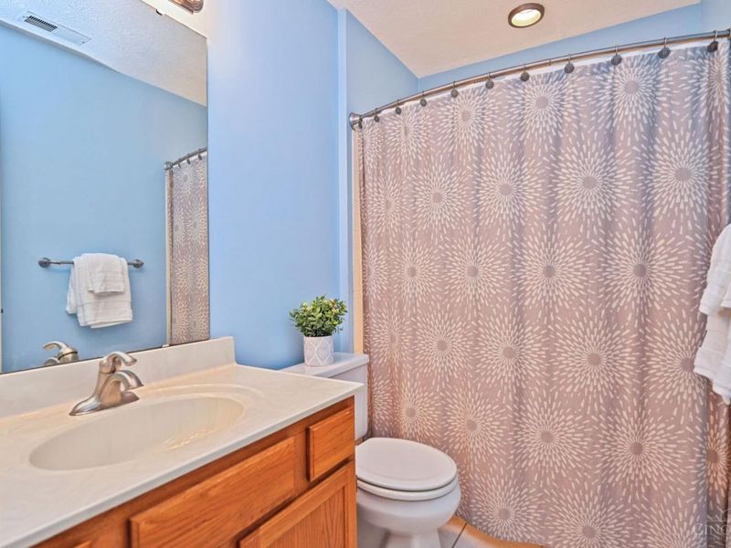7382 Ridgepoint Drive, Unit 9, Anderson Township, OH 45230 Photo 23