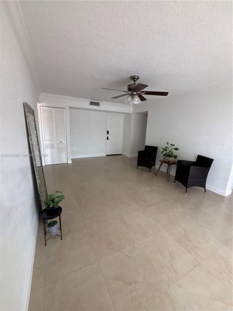 6305 Gage Pl , Unit 309A, Miami Lakes, FL 33014 Photo
