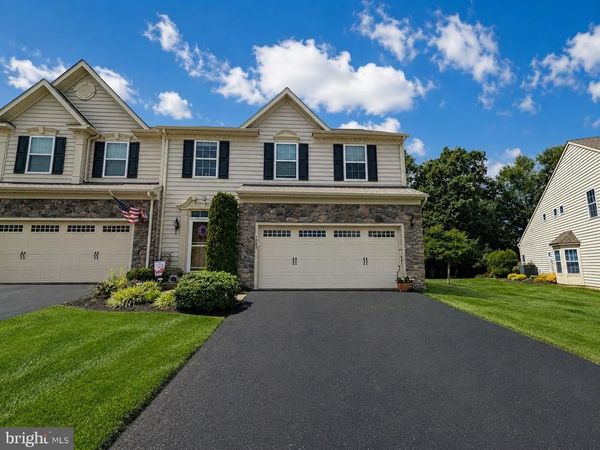 1083 ARBOUR LANE, QUAKERTOWN, PA 18951