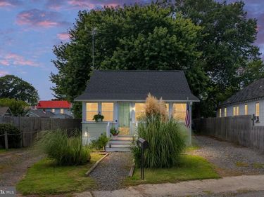 15 BANCROFT AVENUE, COLONIAL BEACH, VA 22443