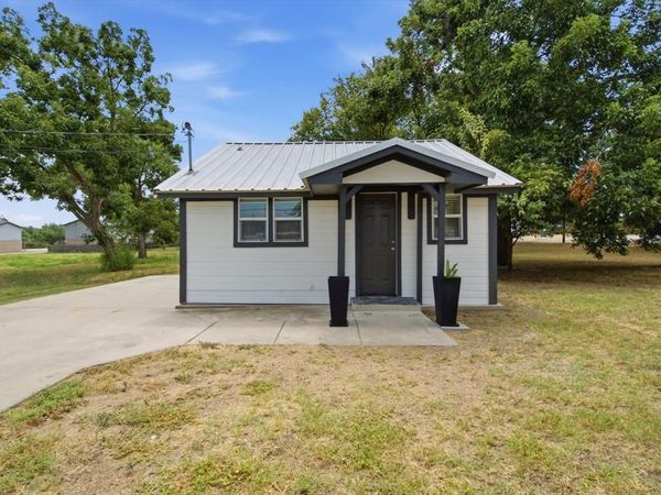 1380 Cage Street, Stephenville, TX 76401