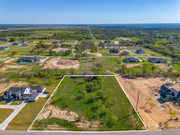 113 Dan Russell Bend , Weatherford, TX 76087