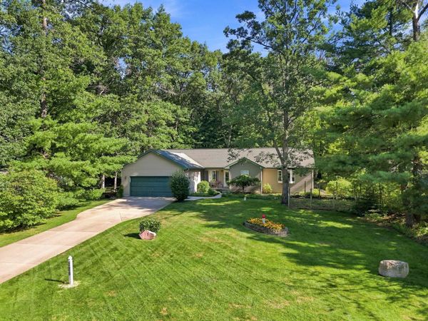 126 Forestville Drive, Houghton Lake, MI 48629