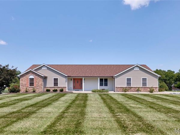 151 Plantation Drive , Troy, MO 63379