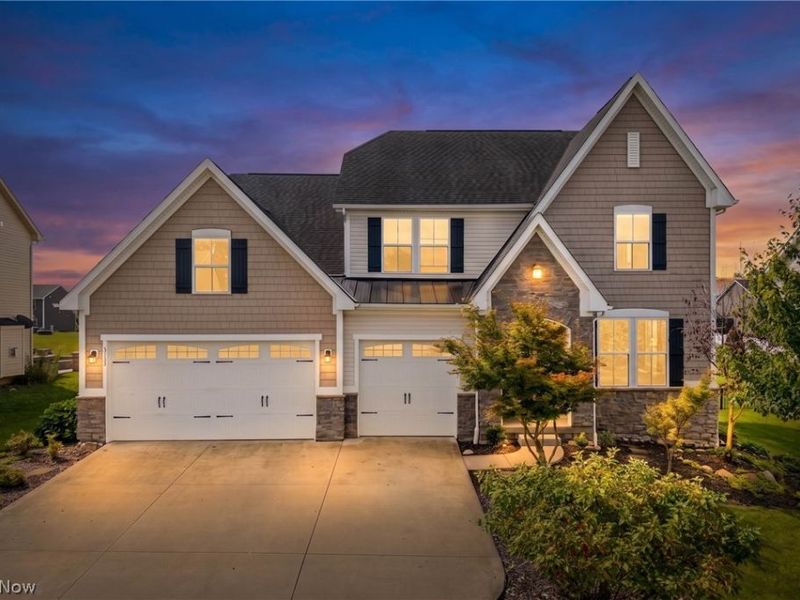 3132 Cloverhurst Street NE, Canton, OH 44721 Photo 2