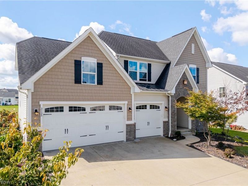 3132 Cloverhurst Street NE, Canton, OH 44721 Photo 3