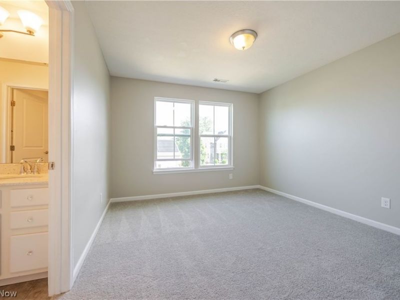 3132 Cloverhurst Street NE, Canton, OH 44721 Photo 32