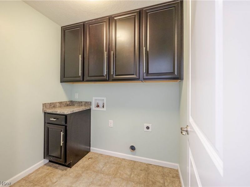 3132 Cloverhurst Street NE, Canton, OH 44721 Photo 35