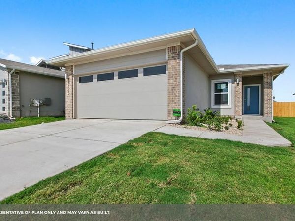 8519 Faded Denim DR , Mustang Ridge, TX 78610