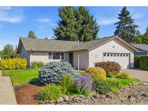 404 S COLUMBIA DR, Woodburn, OR 97071
