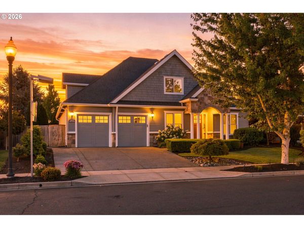 2178 MERIDIAN DR, Woodburn, OR 97071