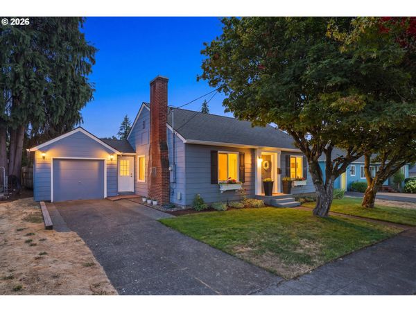 615 E DARTMOUTH ST, Gladstone, OR 97027