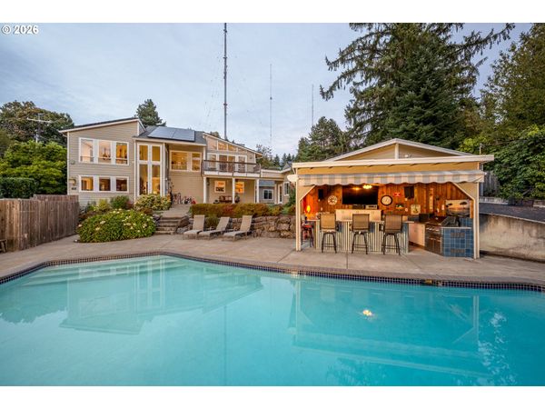 1334 SW 57TH AVE, Portland, OR 97221