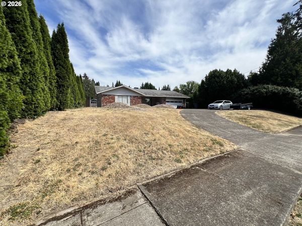 310 SE DAYTON AVE, McMinnville, OR 97128