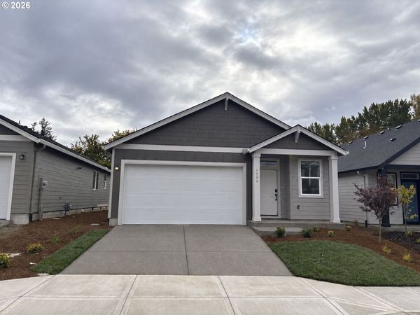 1566 N YOUNG ST, Lafayette, OR 97127