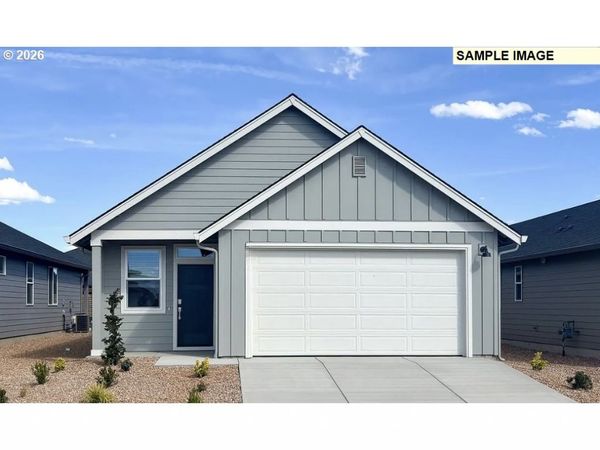 1594 N YOUNG ST, Lafayette, OR 97127