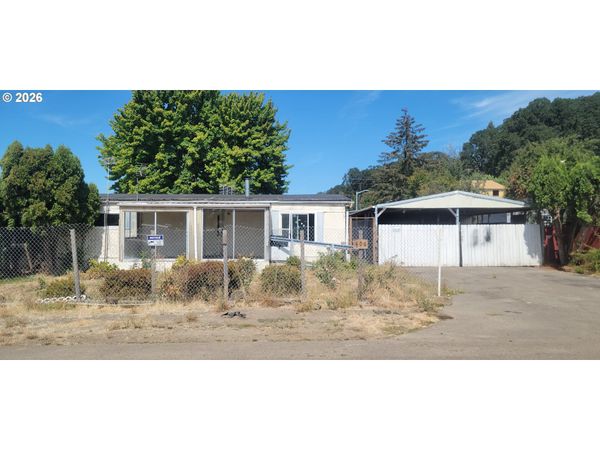 406 WADDELL AVE, Amity, OR 97101