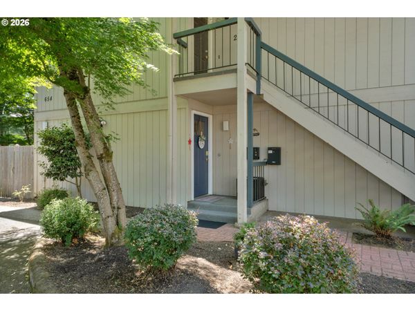 654 CHERRY DR, Unit 1, Eugene, OR 97401