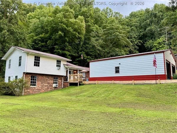 1302 Main Hewett Creek Road, Lake, WV 25121