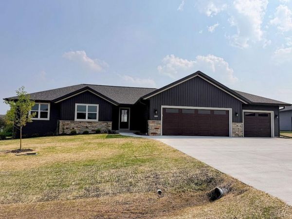 2843 Granite COURT, Sheboygan, WI 53081
