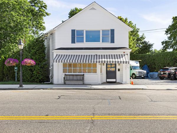 162 Mill Road, Unit 1, Westhampton Beach, NY 11978