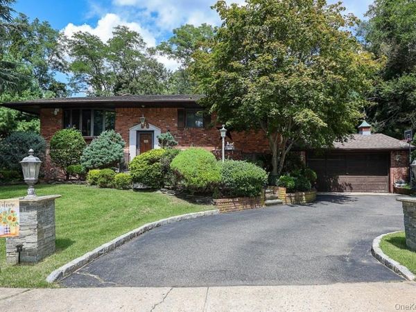 3 Mackay Drive, Hauppauge, NY 11788