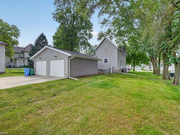 144 E Franklin Street, Denver, IA 50622