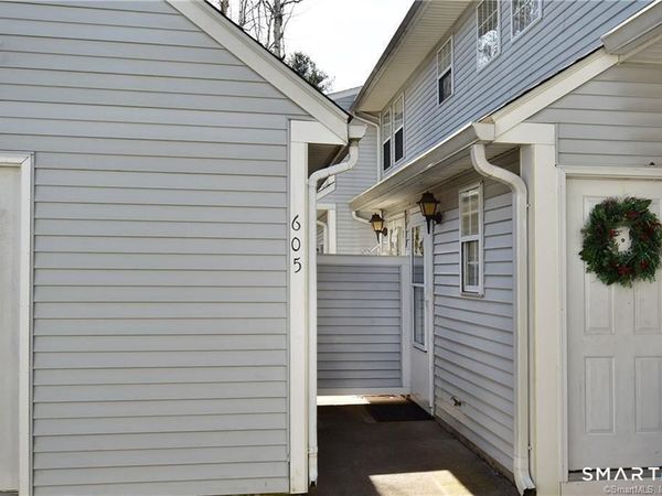 605 Spring Meadow , Unit 605, South Windsor, CT 06074
