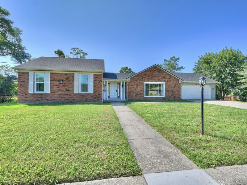 124 Holly Woods Drive, Fort Thomas, KY 41075 Photo 2