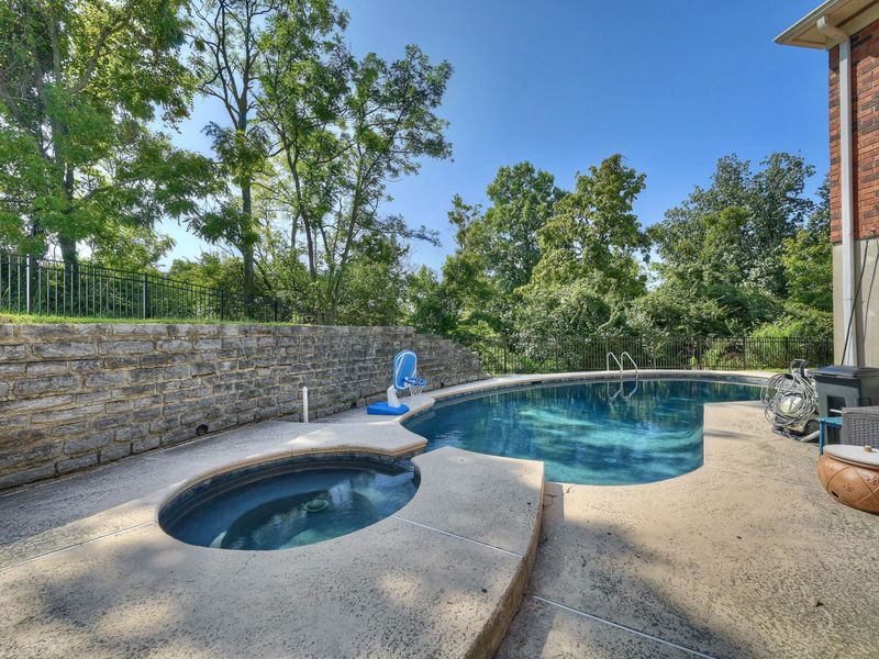 124 Holly Woods Drive, Fort Thomas, KY 41075 Photo 23