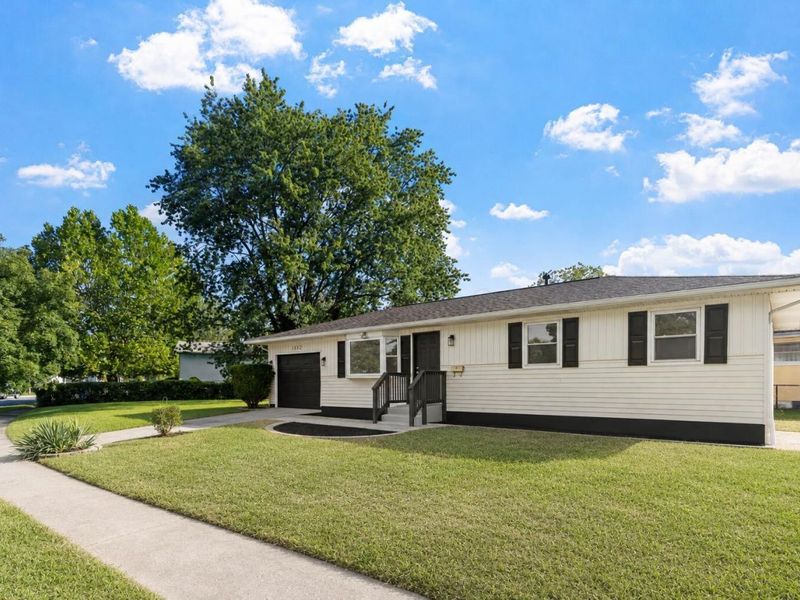 1852 Bar Harbor Road, Columbus, OH 43219 Photo 2