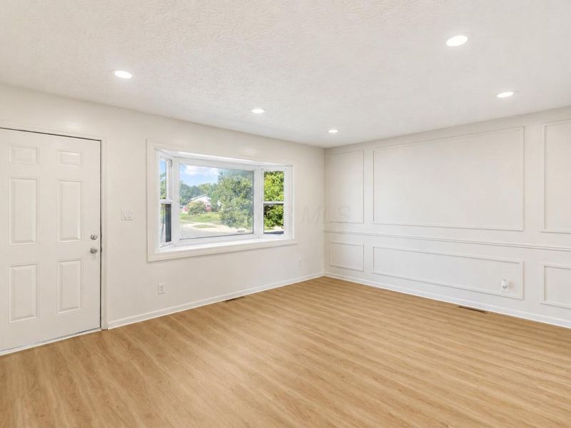 1852 Bar Harbor Road, Columbus, OH 43219 Photo 6