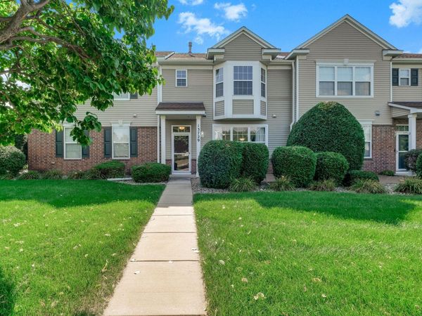 13729 Atrium Avenue, Unit 2202, Rosemount, MN 55068