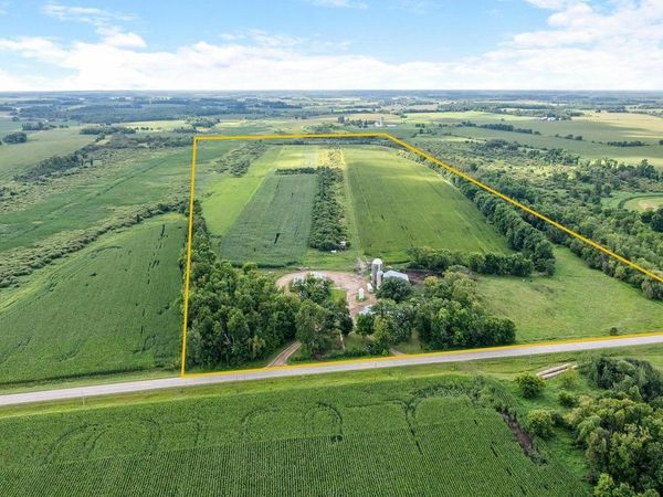 13727 County Road 32 , Bertha, MN 56437