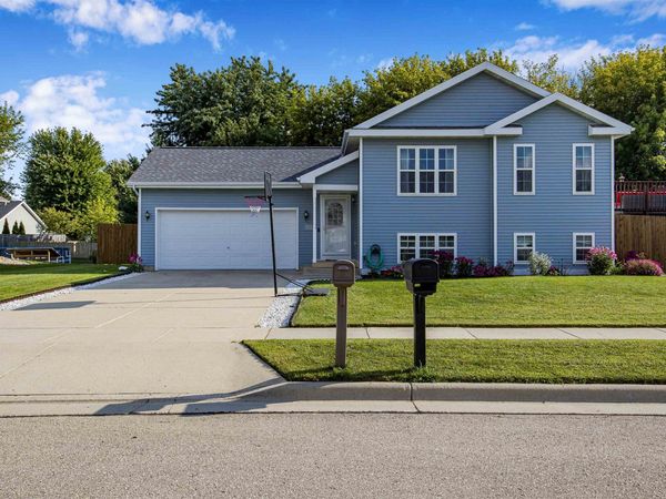 104 Shawn Avenue, Arlington, WI 53911