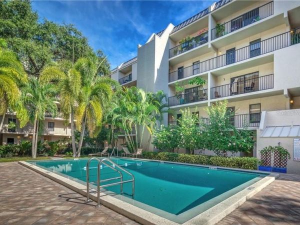 105 4TH AVENUE NE, Unit 302, ST PETERSBURG, FL 33701