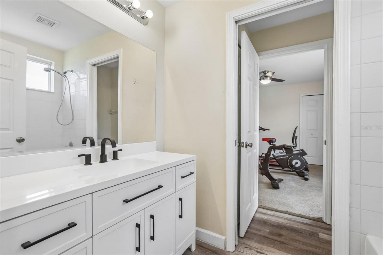 2206 Wooden Shoe Way , Plant City, FL 33567 Photo