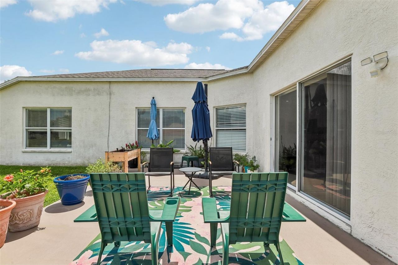 2206 Wooden Shoe Way , Plant City, FL 33567 Photo