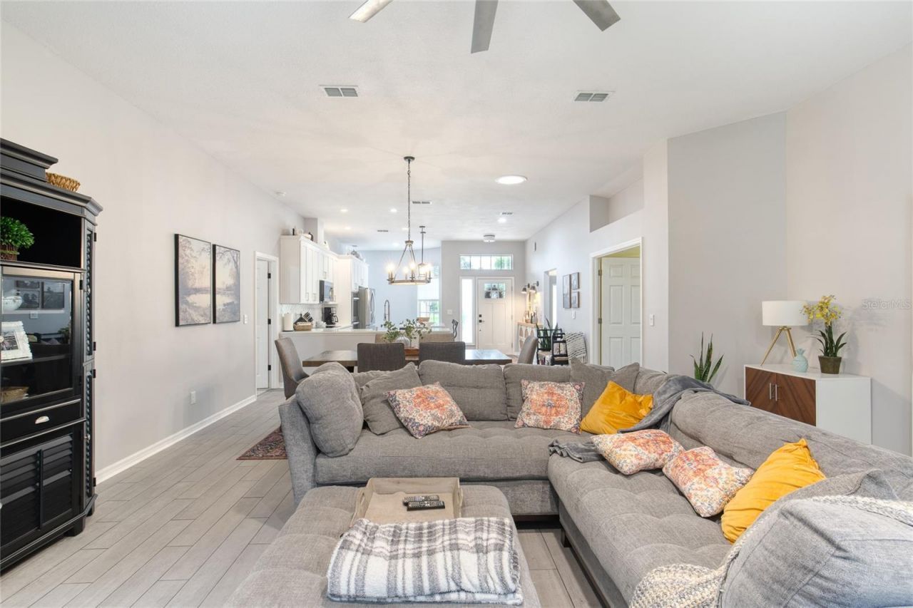 12 Meadow Ridge View , Ormond Beach, FL 32174 Photo