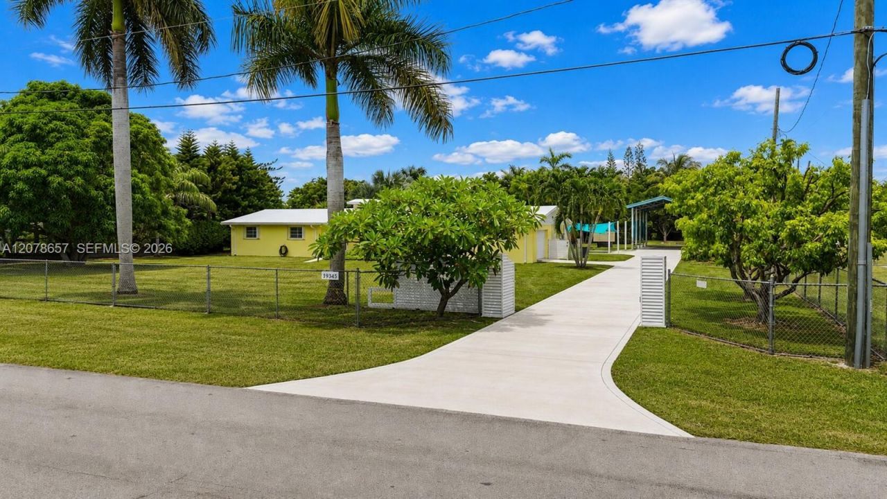 19345 SW 312th St , Homestead, FL 33030 Photo