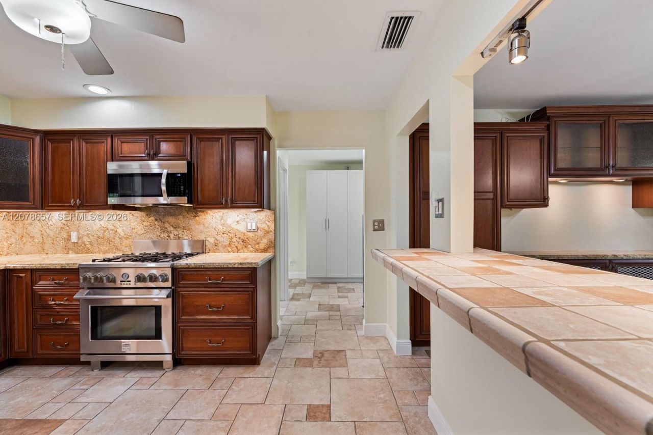 19345 SW 312th St , Homestead, FL 33030 Photo