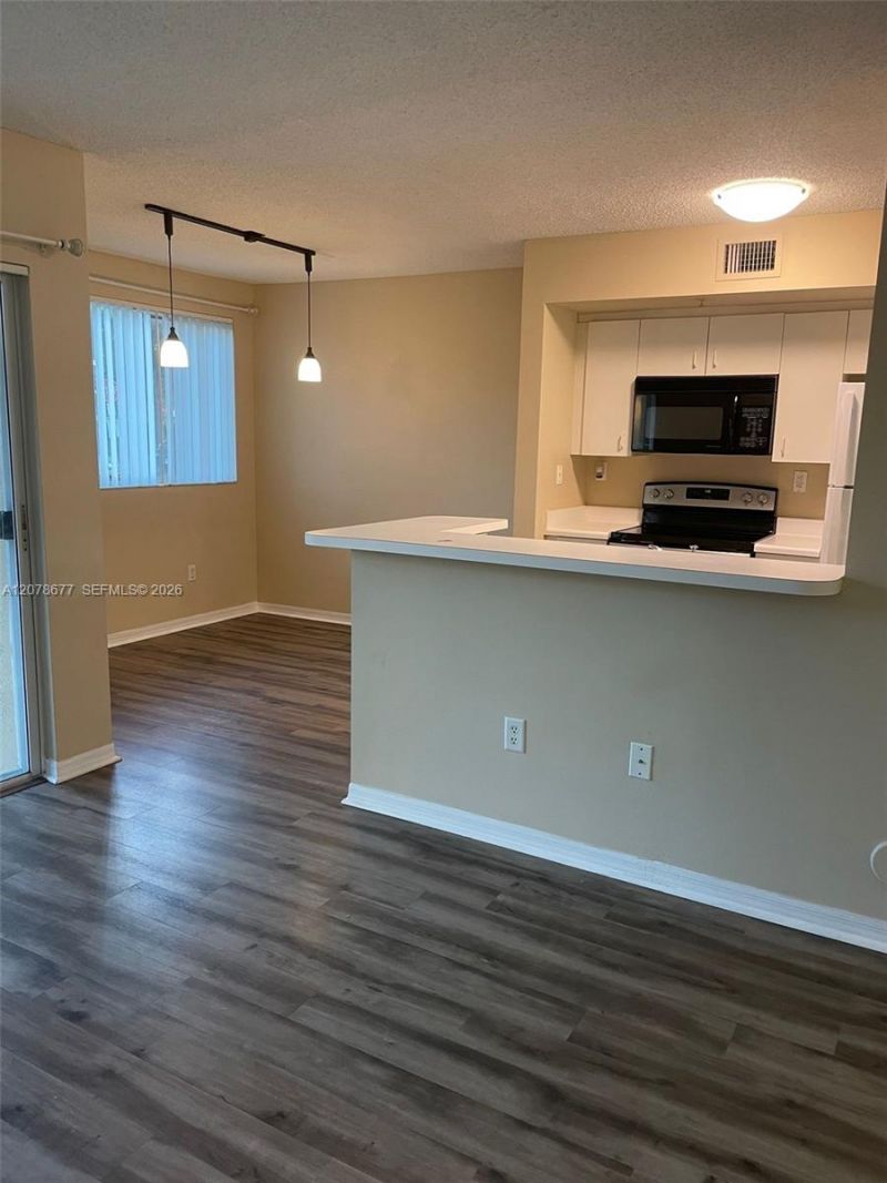2640 S University Dr , Unit 113, Davie, FL 33328 Photo