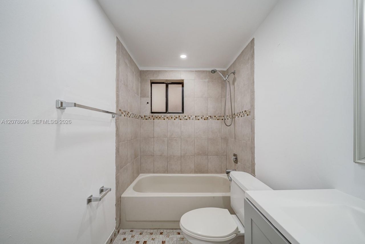 8420 SW 133rd Ave Rd , Unit 224, Miami, FL 33183 Photo