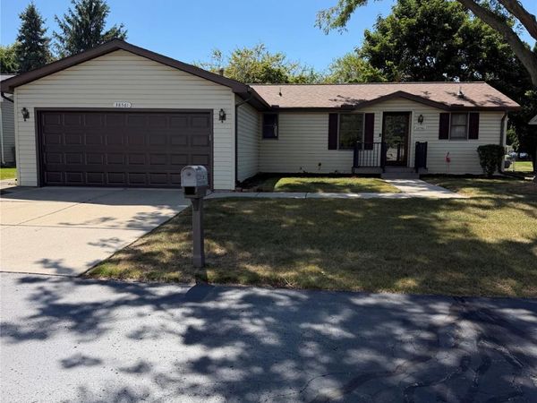 38561 Deer Creek Boulevard, Westland, Mi 48185