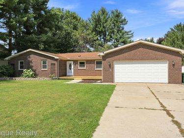 4608 Huntington Drive , Port Huron Township, Mi 48060