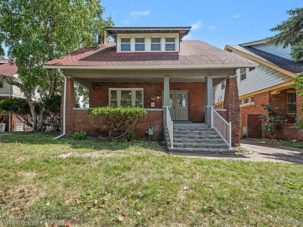 111 Moss Street , Highland Park, Mi 48203